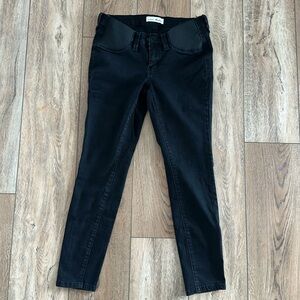 Kancan maternity jeans 

5/26

Like new condition.